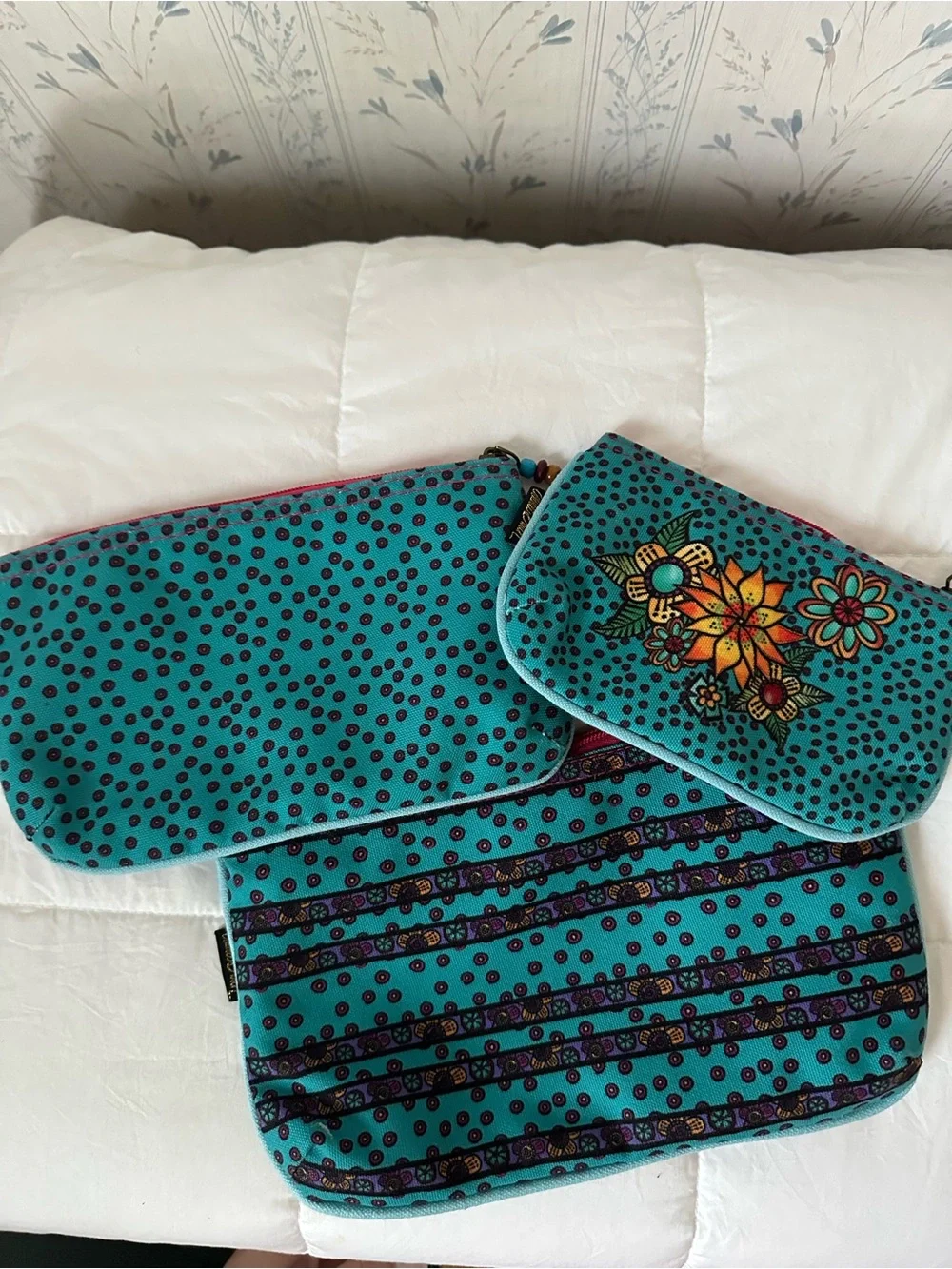 Laurel Burch Set of 3 Cat Print Zip Pouches